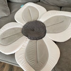 Blooming bath. Never used